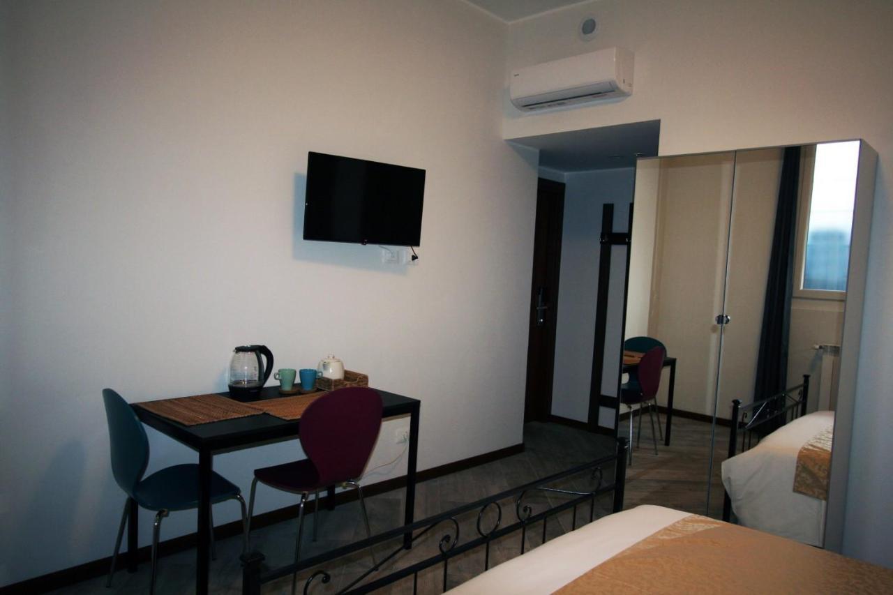 Sansirofiera Rooms Milano Ngoại thất bức ảnh